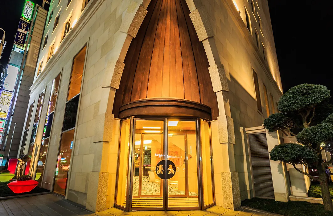 Hotel Leo-1